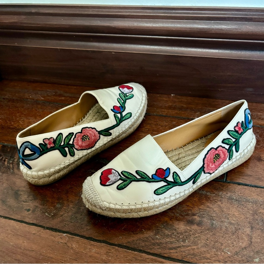 Gucci Floral Embroidered Leather Espadrille Shoes size 37